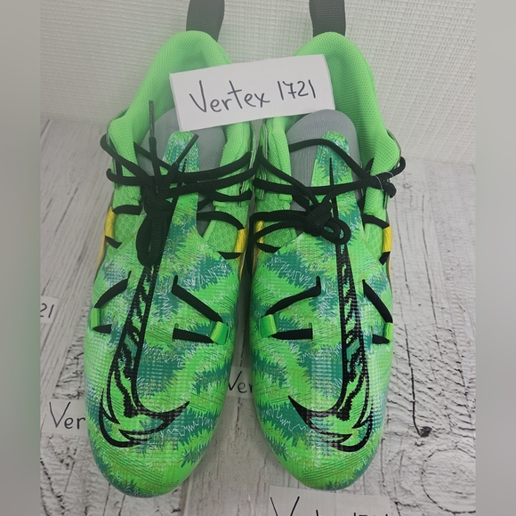 Nike Mens Alpha Menace Pro 3 Mid Football Cleats Razor Sharp Cuts FB8442-303 - Picture 9 of 10